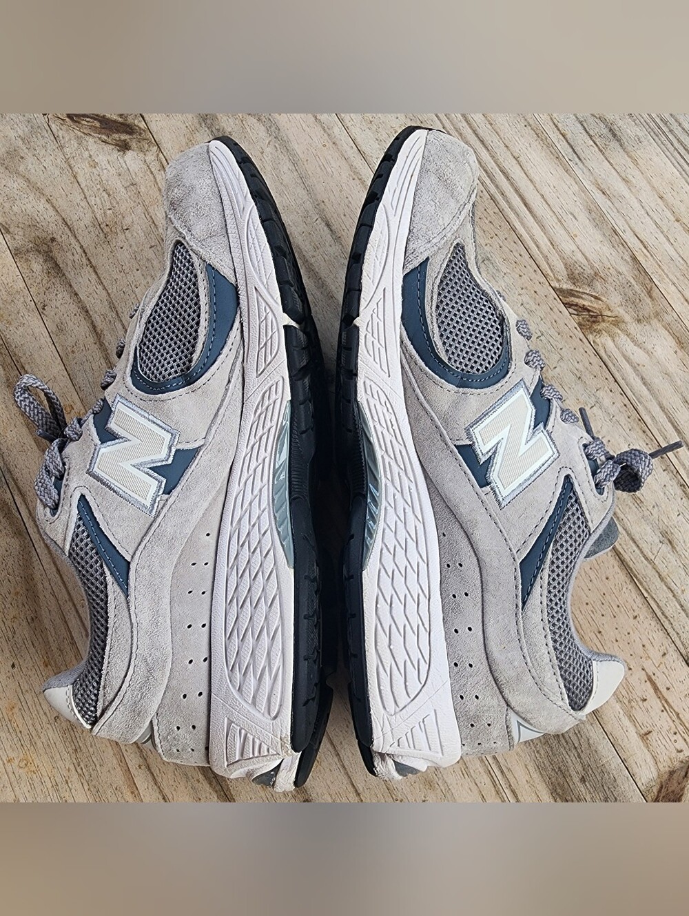 New Balance Classic Grey Shoes Size 8 In Men (9.5 In Women) - Picture 7 of 11